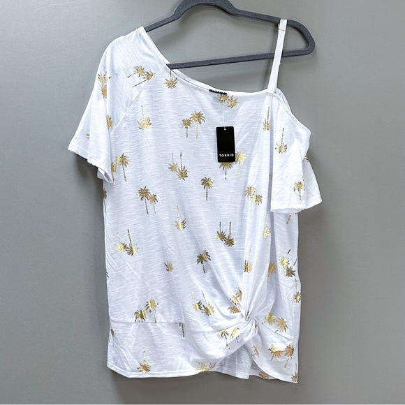 NWT! TORRID gold foil palm tree print skin tee, 2X. - Picture 5 of 9